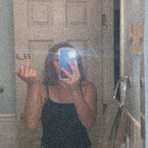 Meet your Posher, Ella